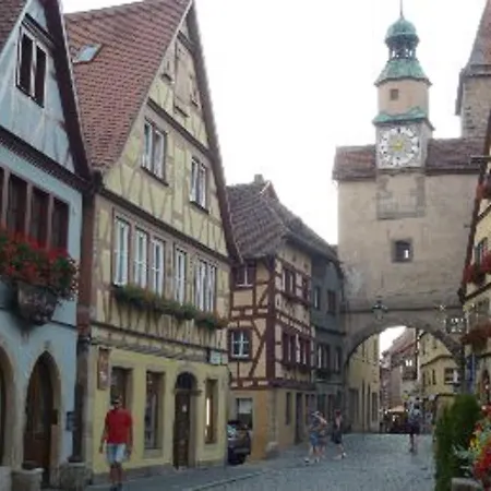 Elke Rothenburg